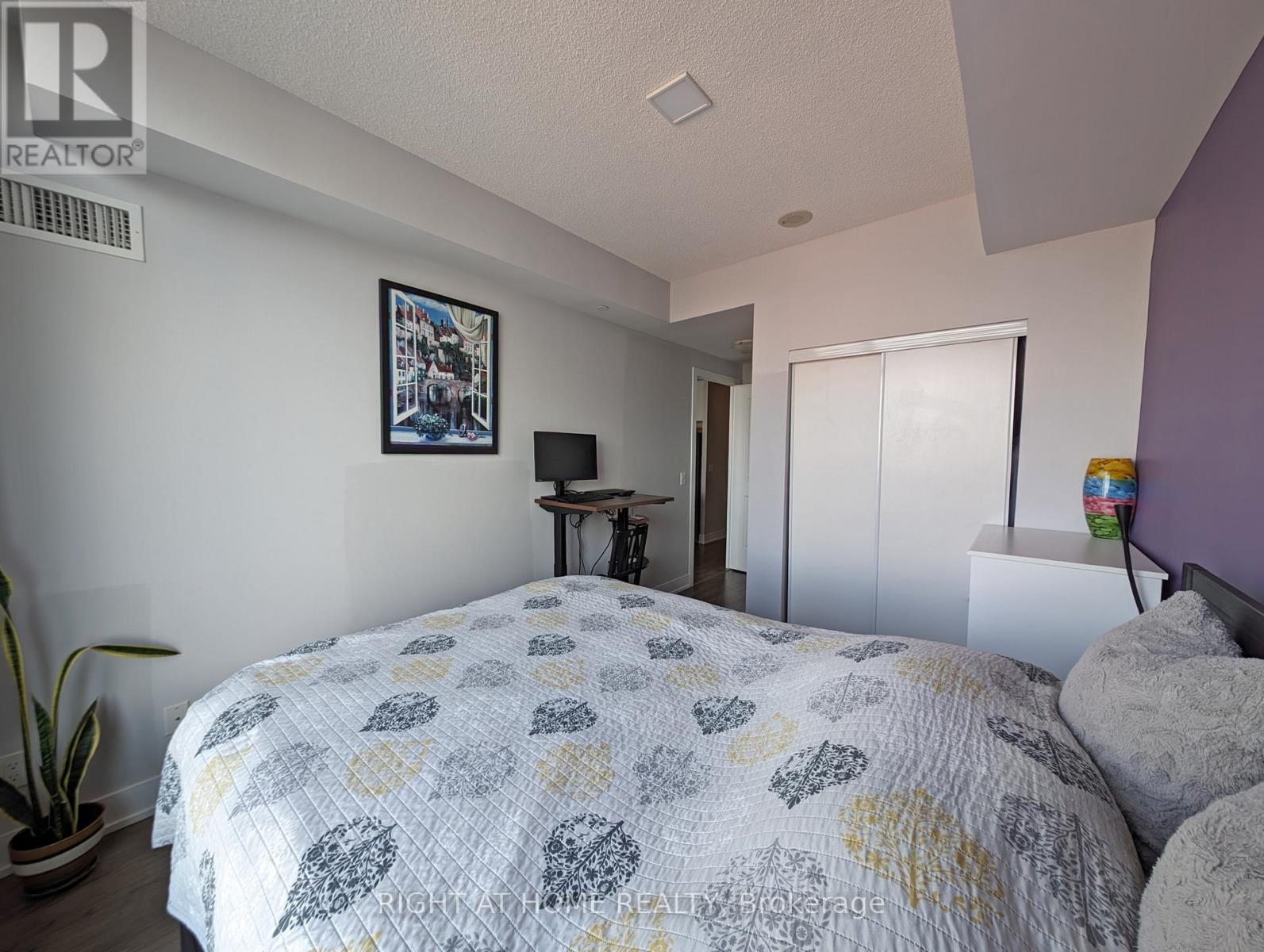 1005 - 68 Merton Street, Toronto, Ontario  M4S 1A1 - Photo 7 - C12200224