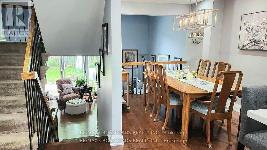 1932 Malden Crescent, Pickering, Ontario  L1V 3G5 - Photo 2 - E12200233