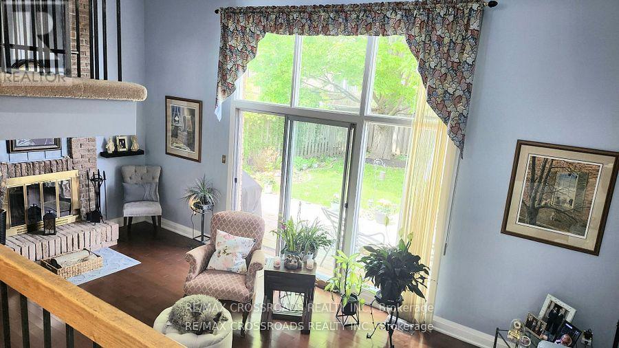 1932 Malden Crescent, Pickering, Ontario  L1V 3G5 - Photo 7 - E12200233