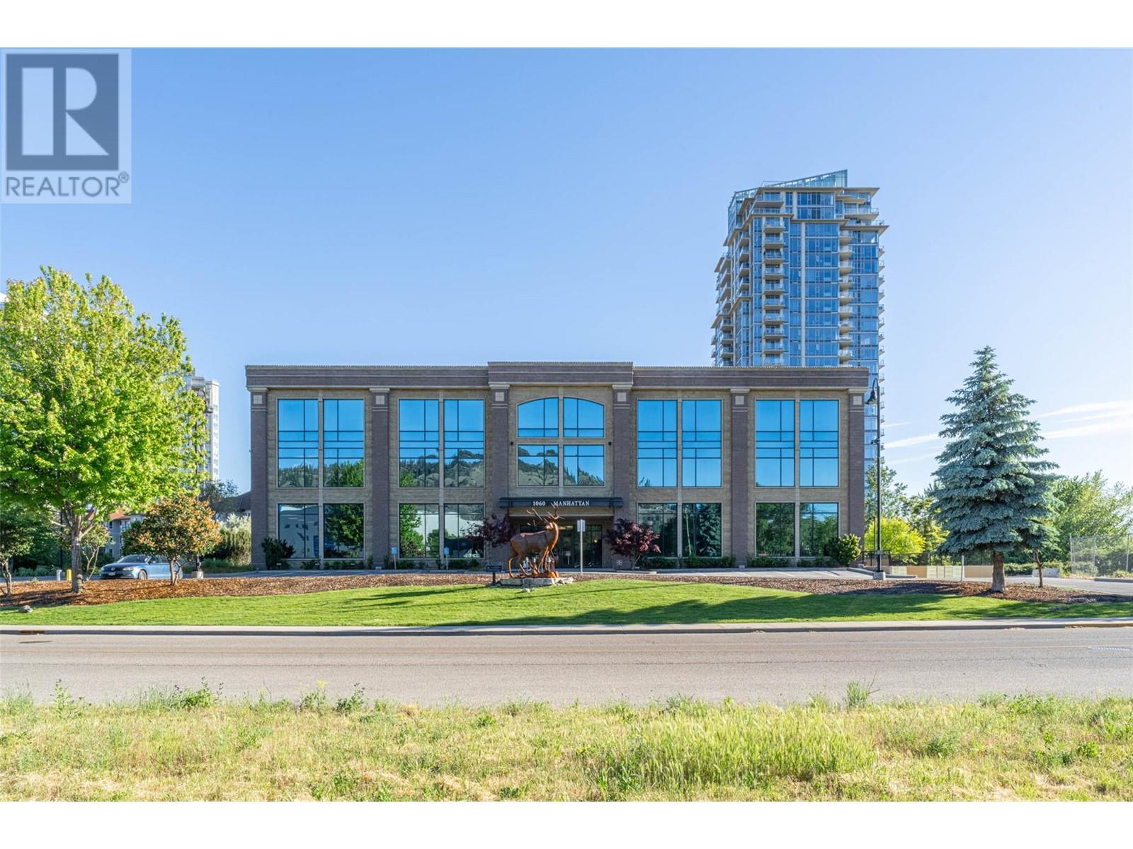 1060 Manhattan Drive Unit# 220, Kelowna, British Columbia  V1Y 9X9 - Photo 2 - 10350928