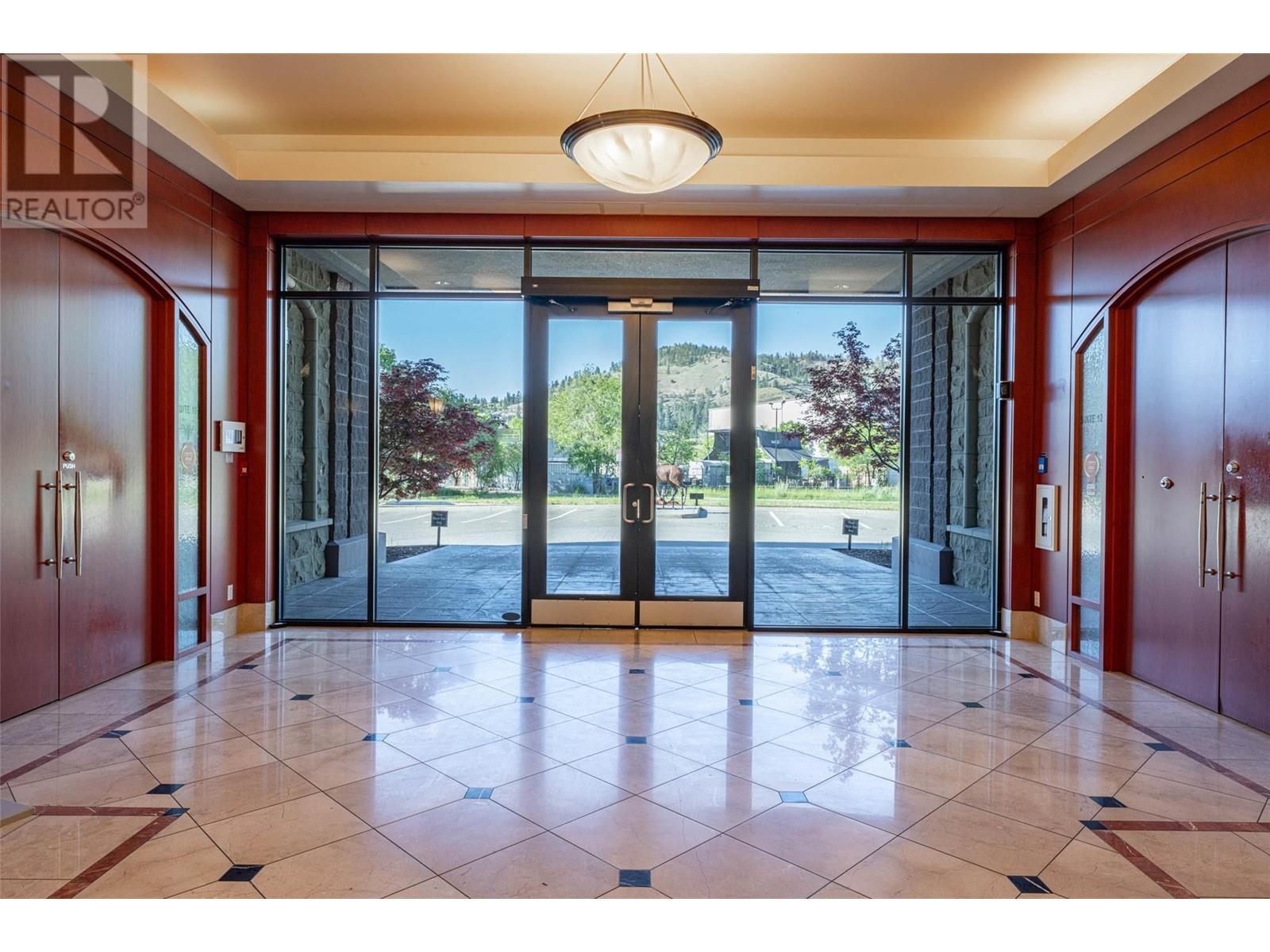 1060 Manhattan Drive Unit# 220, Kelowna, British Columbia  V1Y 9X9 - Photo 4 - 10350928