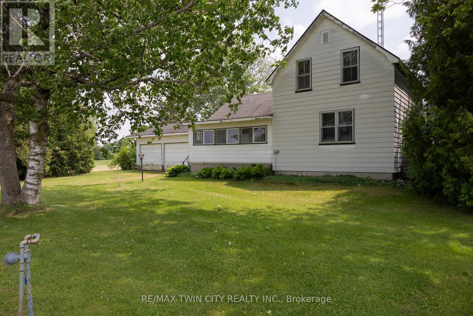 794 Windham Centre Road, Norfolk (La Salette), Ontario  N0E 1H0 - Photo 4 - X12199968
