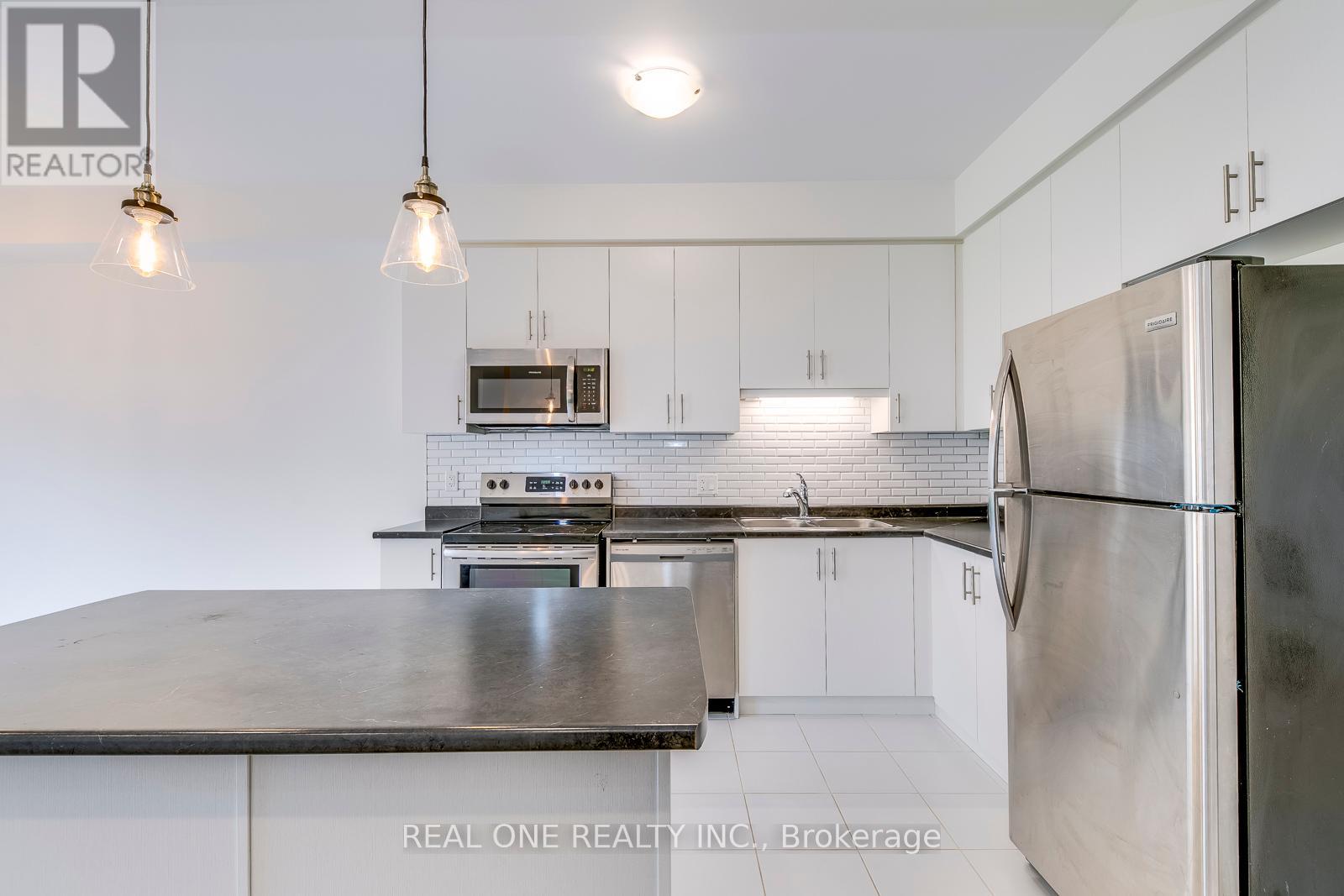28 Garlent Avenue, Hamilton, Ontario  L9K 0J9 - Photo 13 - X12200089