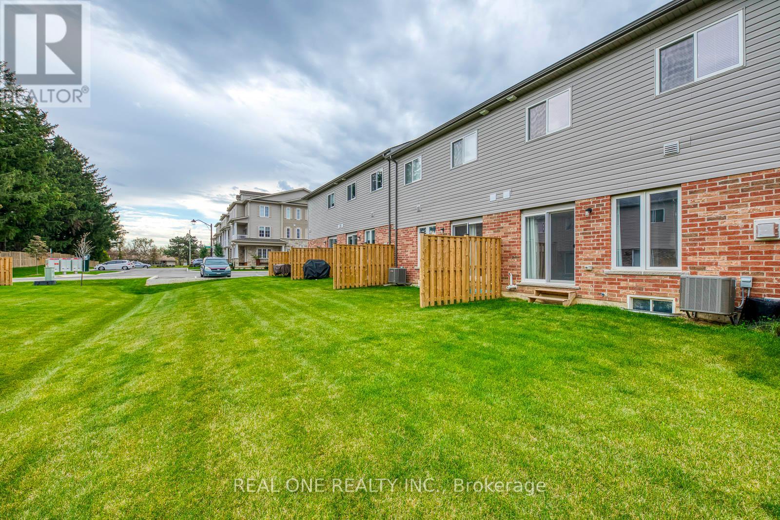 28 Garlent Avenue, Hamilton, Ontario  L9K 0J9 - Photo 30 - X12200089
