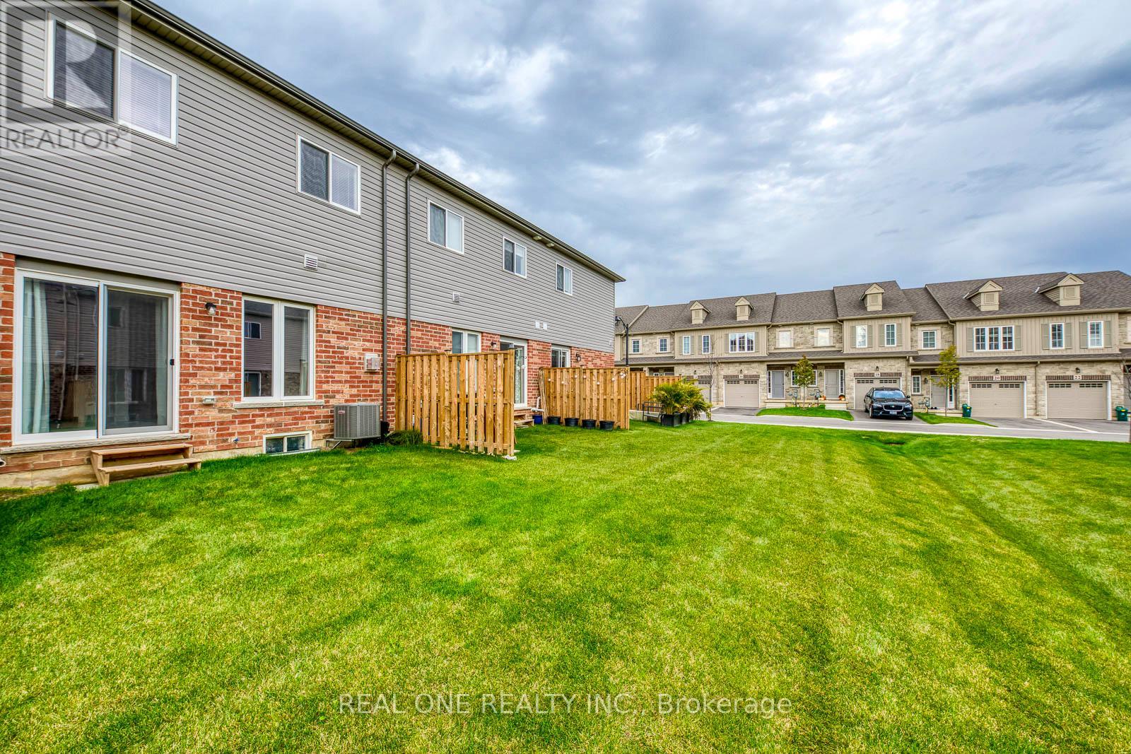 28 Garlent Avenue, Hamilton, Ontario  L9K 0J9 - Photo 31 - X12200089