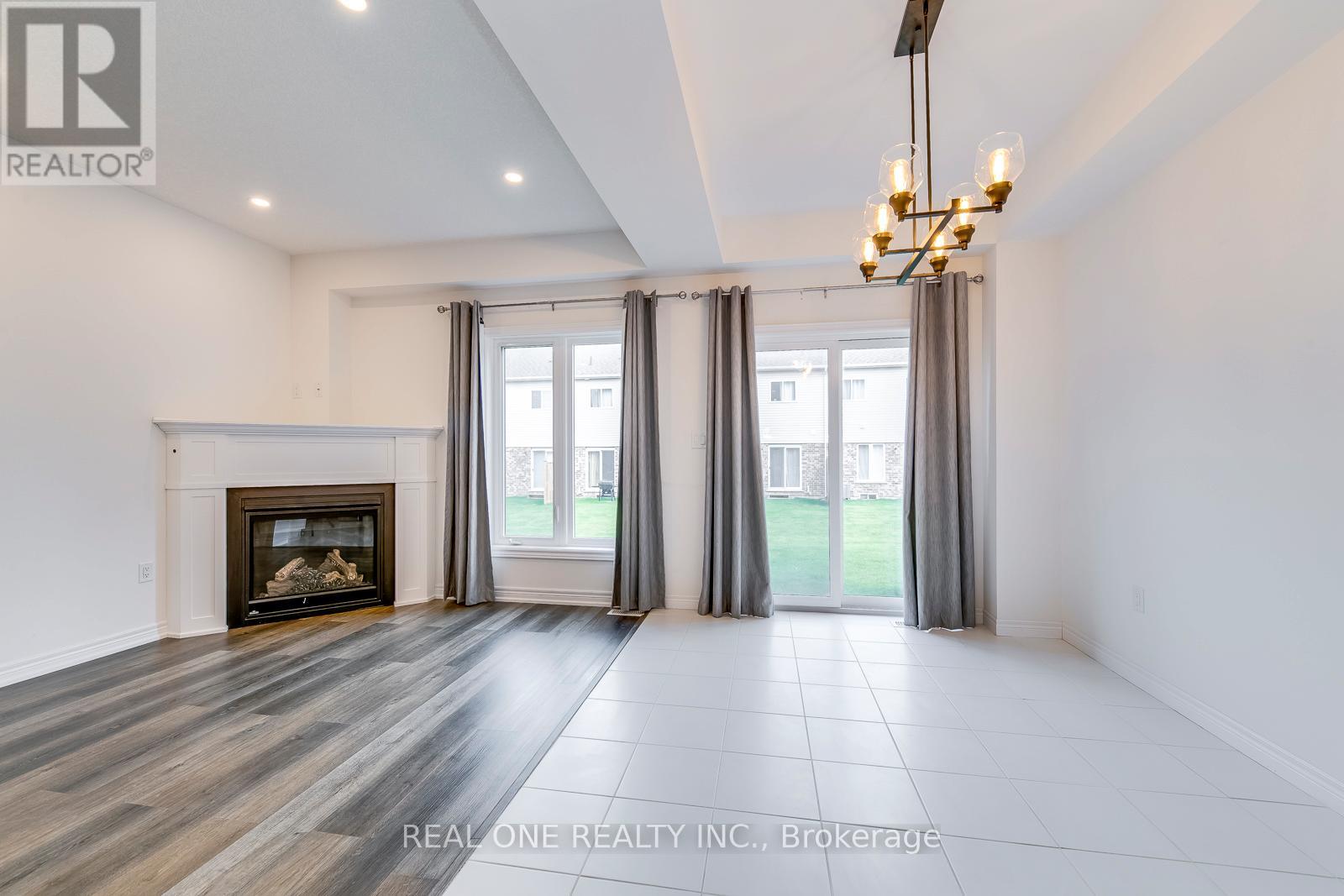 28 Garlent Avenue, Hamilton, Ontario  L9K 0J9 - Photo 6 - X12200089