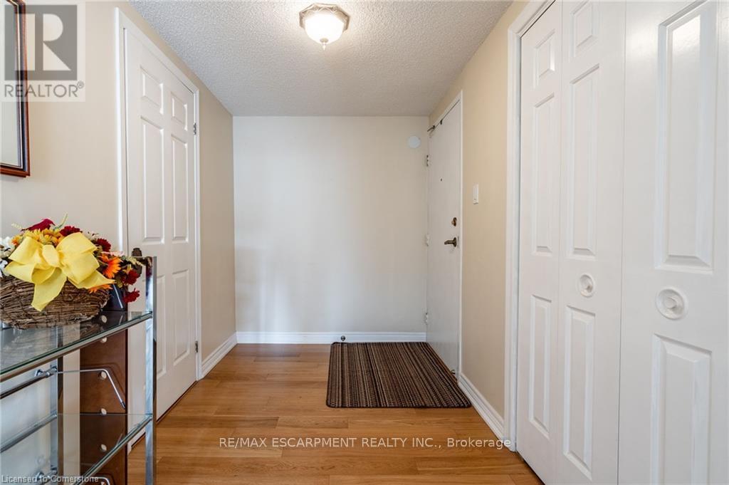 402 - 40 Harrisford Street, Hamilton, Ontario  L8K 6N1 - Photo 7 - X12200110