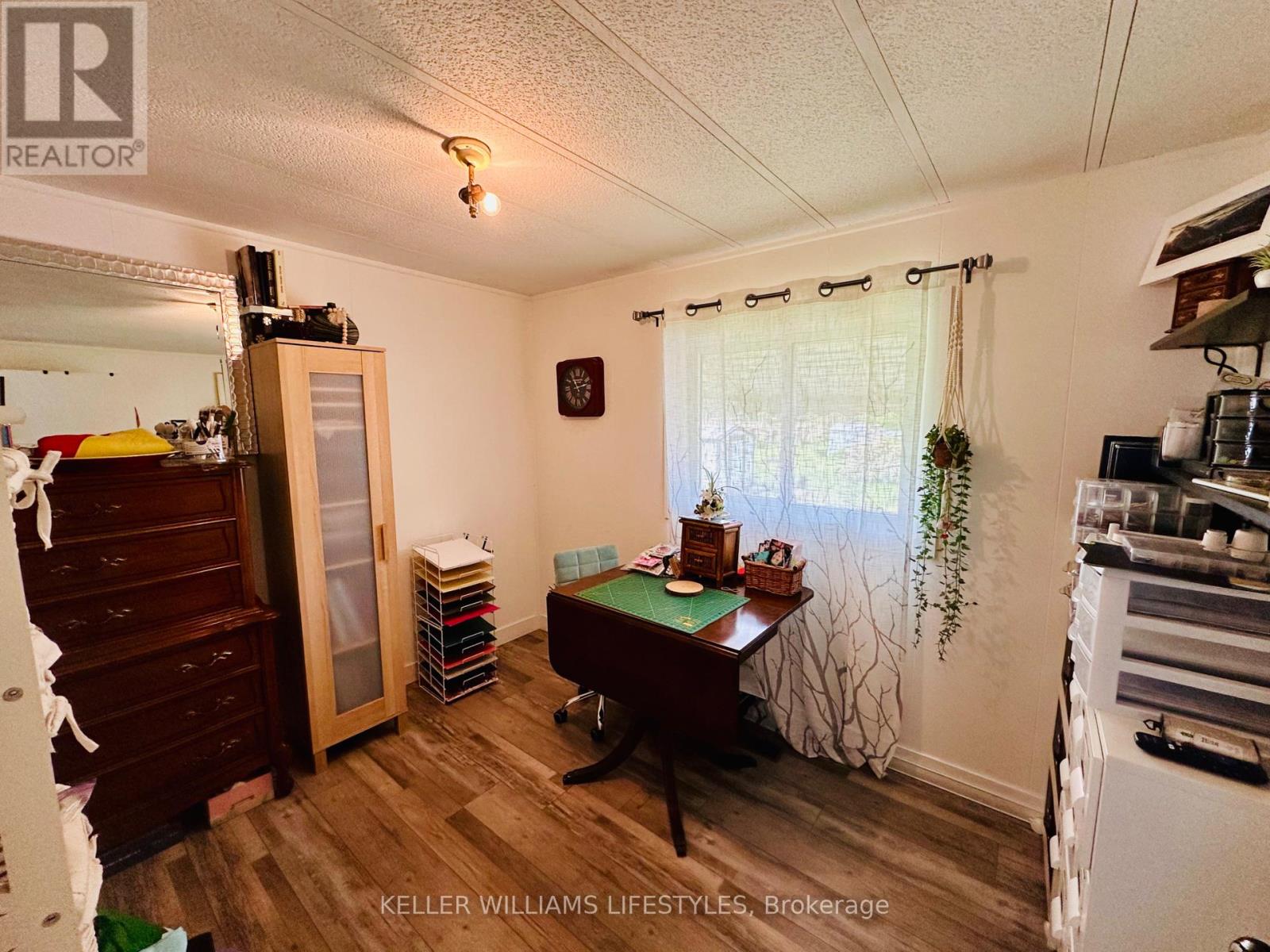 16 Velma Street, Strathroy-Caradoc, Ontario  N7G 3P4 - Photo 25 - X12200244