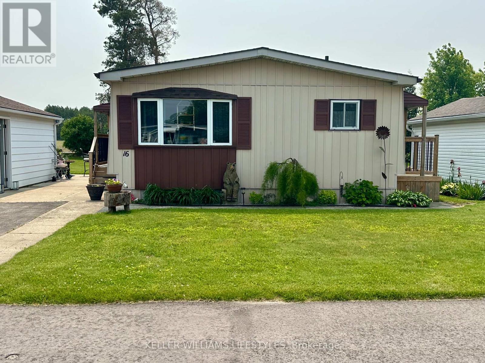 16 Velma Street, Strathroy-Caradoc, Ontario  N7G 3P4 - Photo 43 - X12200244