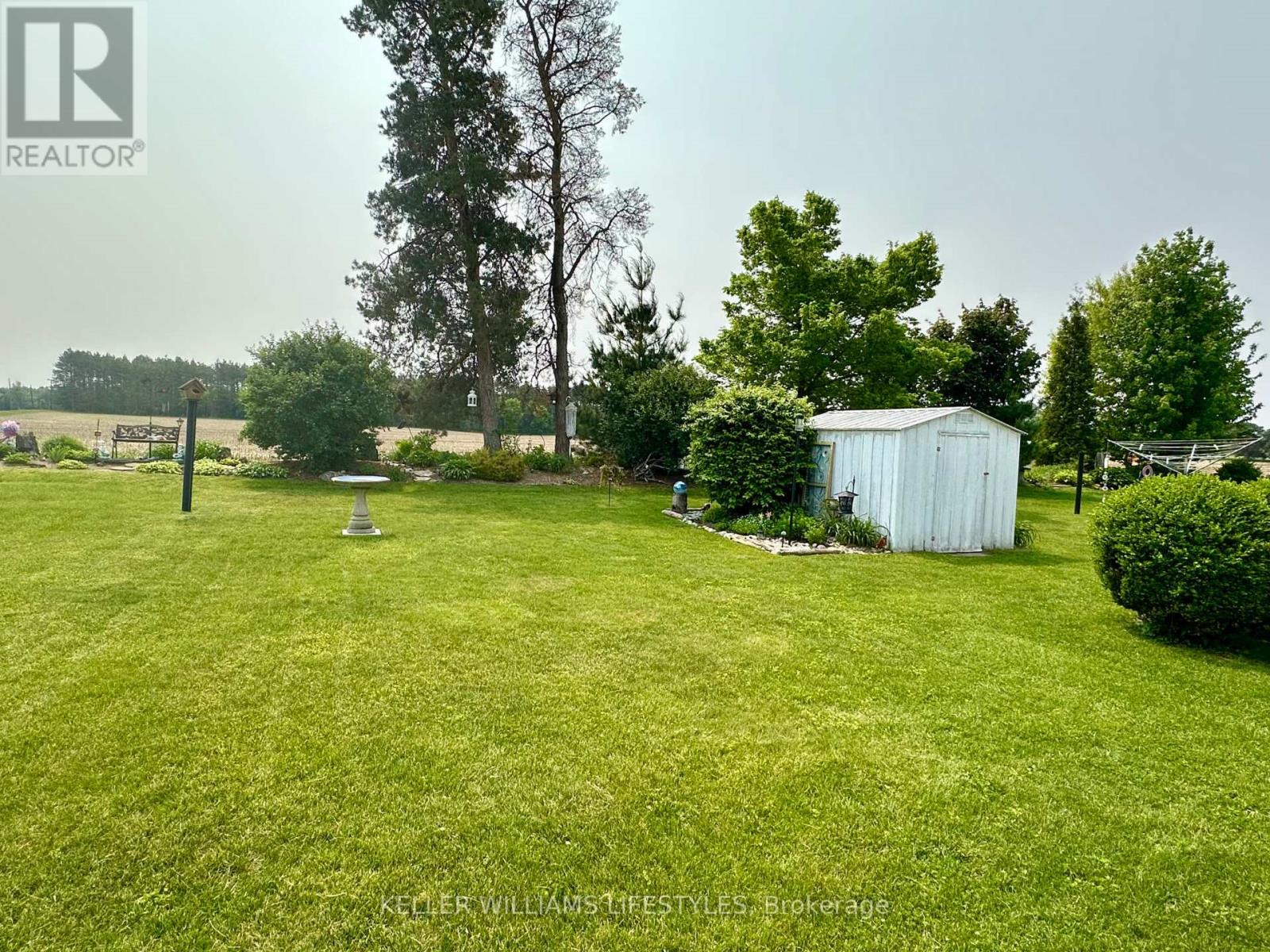 16 Velma Street, Strathroy-Caradoc, Ontario  N7G 3P4 - Photo 46 - X12200244