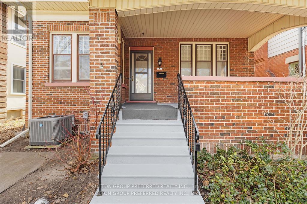 841 Dufferin Avenue, London East (East G), Ontario  N5W 3J9 - Photo 4 - X12200296