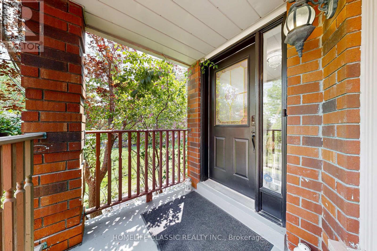 46 October Lane, Aurora (Aurora Grove), Ontario  L4G 6Z9 - Photo 3 - N12200217