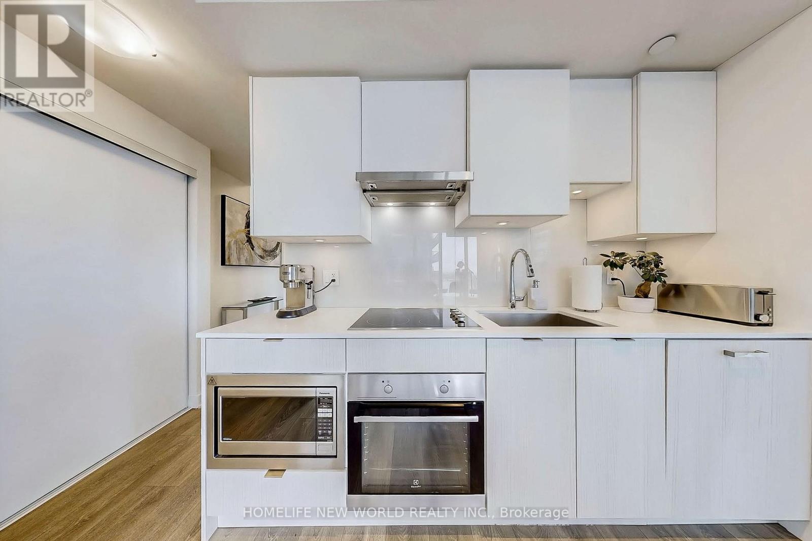 2404 - 99 Broadway Avenue, Toronto, Ontario  M4P 0E3 - Photo 15 - C11995643