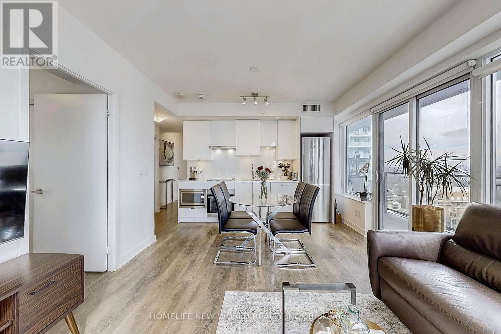 2404 - 99 Broadway Avenue, Toronto, Ontario  M4P 0E3 - Photo 9 - C11995643