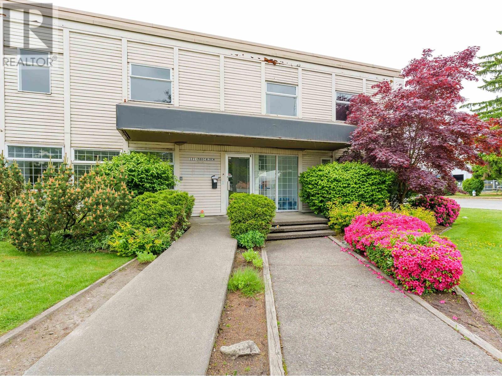 788 Caldew, Delta, British Columbia  V3M 5S2 - Photo 3 - C8069751