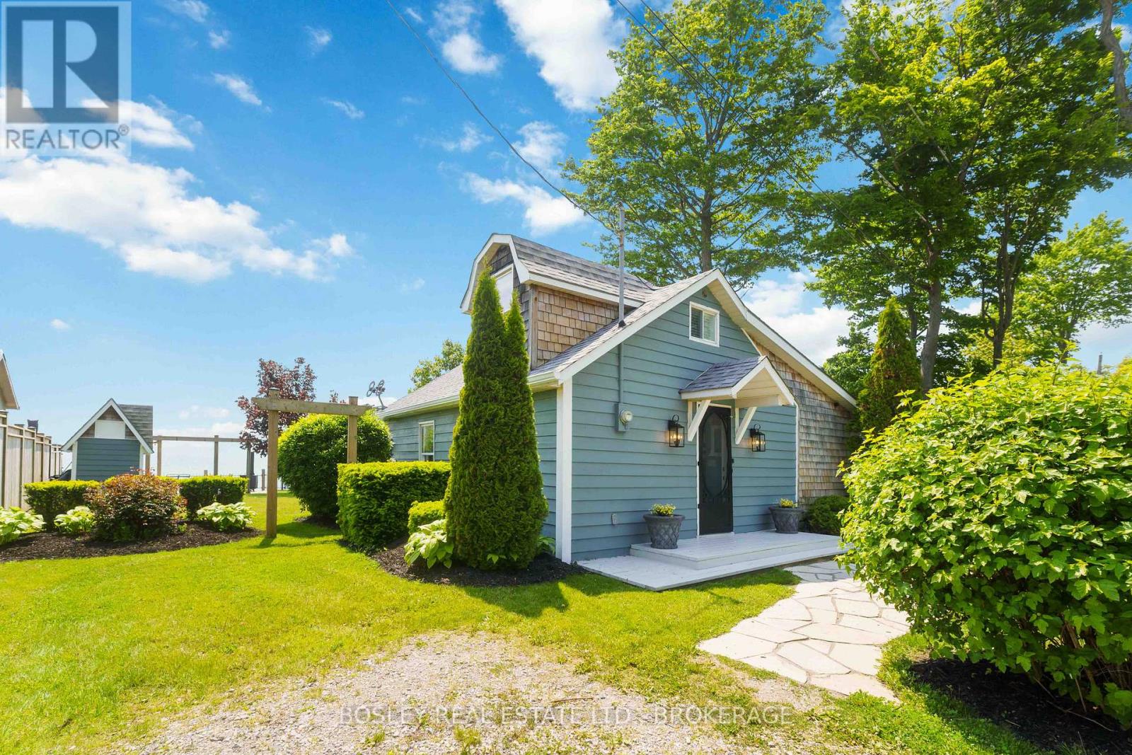9 Shoreline Trail, Haldimand, Ontario  N1A 2W8 - Photo 6 - X12200236