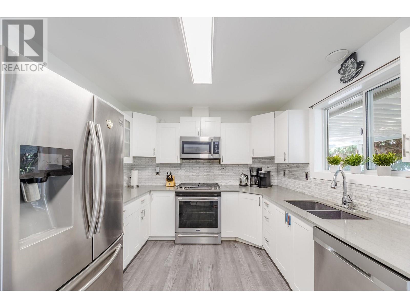 2357 Cornwall Drive, Penticton, British Columbia  V2A 7T1 - Photo 43 - 10350762