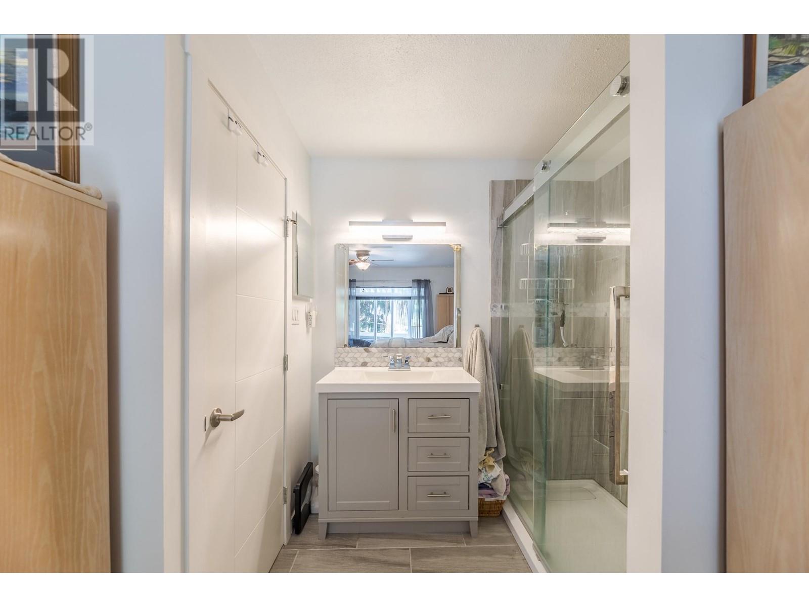 2357 Cornwall Drive, Penticton, British Columbia  V2A 7T1 - Photo 25 - 10350762