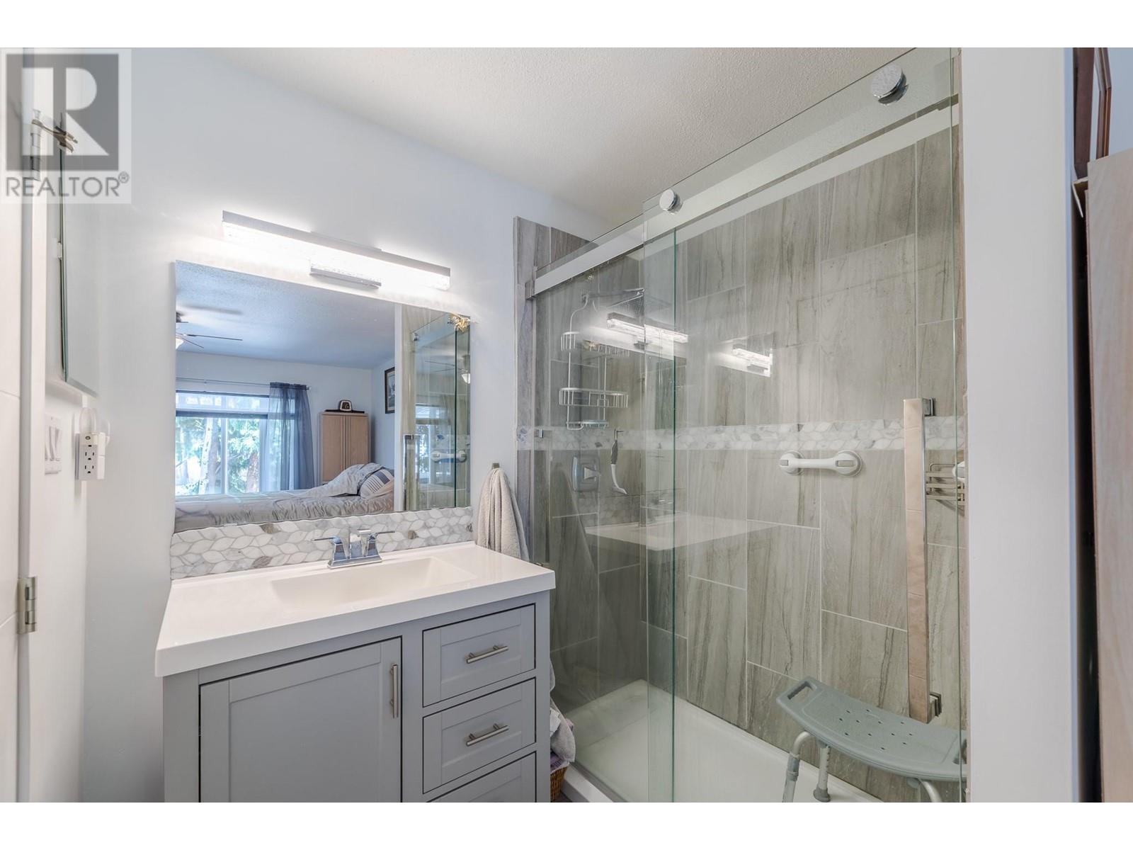 2357 Cornwall Drive, Penticton, British Columbia  V2A 7T1 - Photo 6 - 10350762