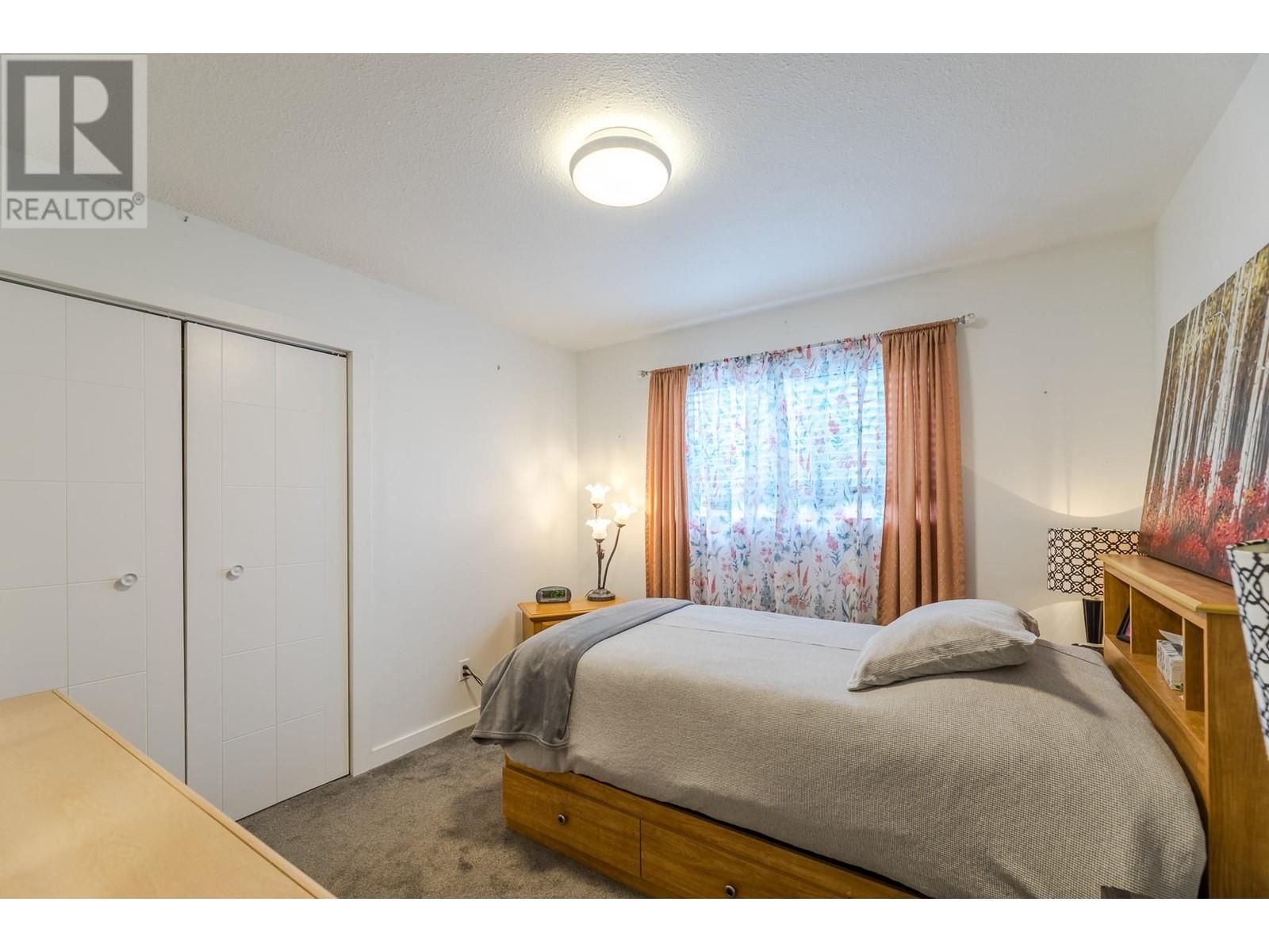2357 Cornwall Drive, Penticton, British Columbia  V2A 7T1 - Photo 4 - 10350762