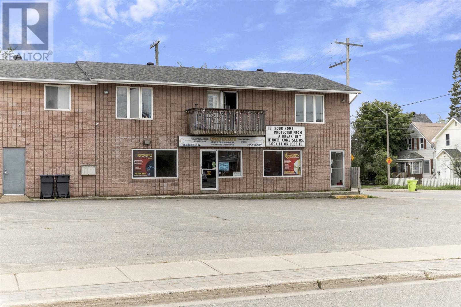 41 Albert St W, Sault Ste. Marie, Ontario  P6A 1B2 - Photo 2 - SM251432