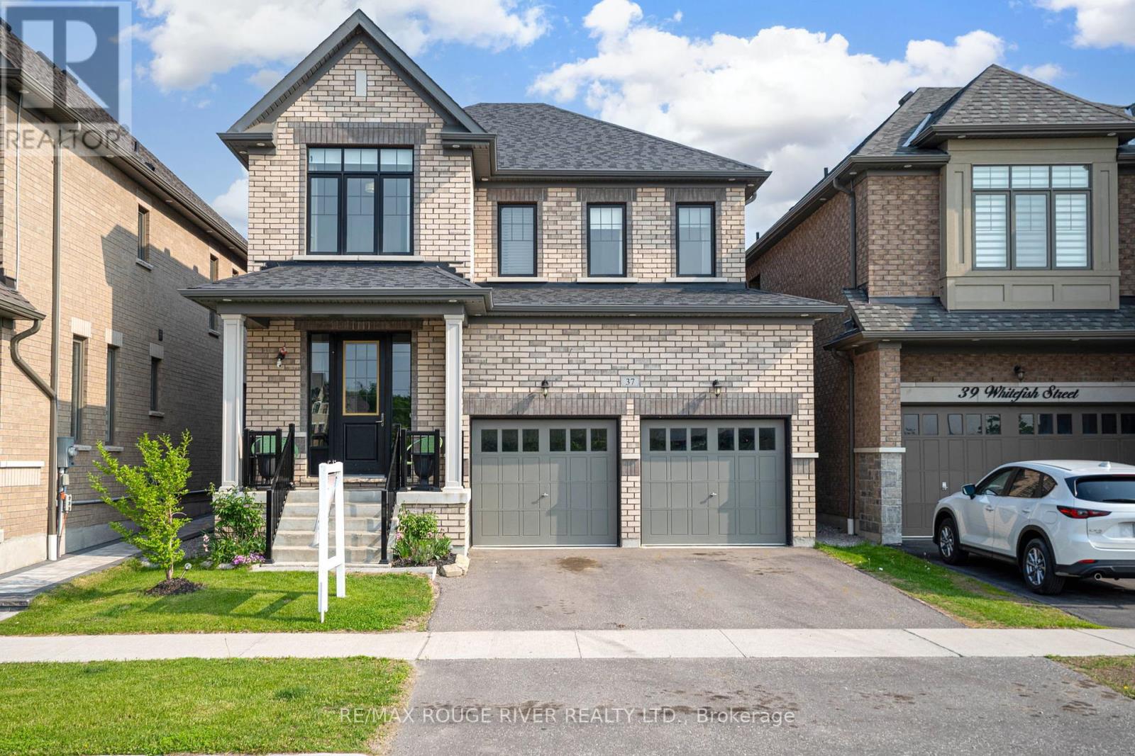 37 WHITEFISH STREET, Whitby, Ontario
