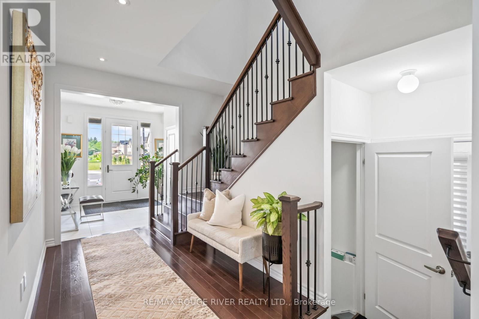 37 Whitefish Street, Whitby, Ontario L1P 0K5 - Photo 4 - E12200327