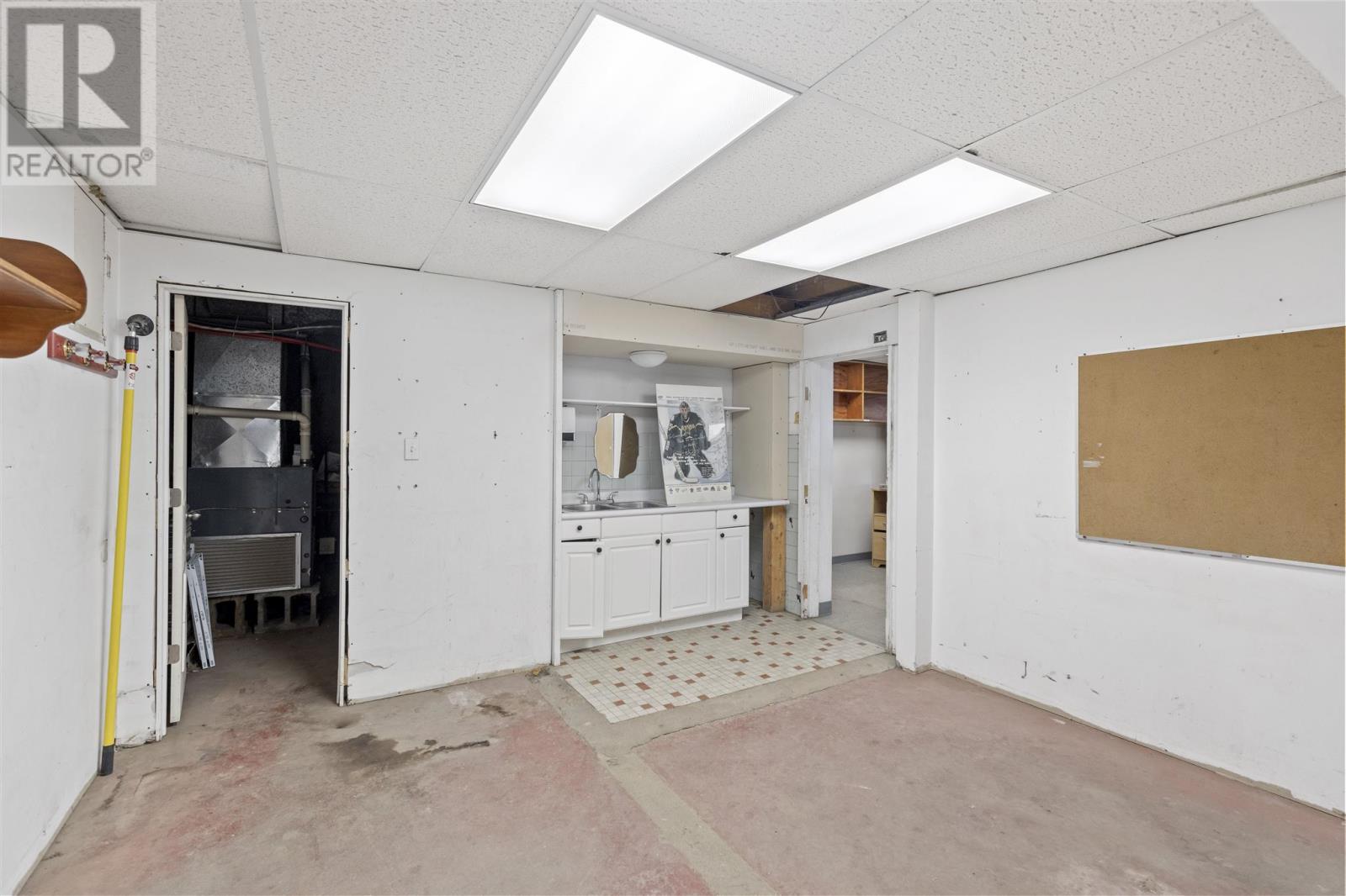 41 Albert St W, Sault Ste. Marie, Ontario  P6A 1B2 - Photo 9 - SM251432