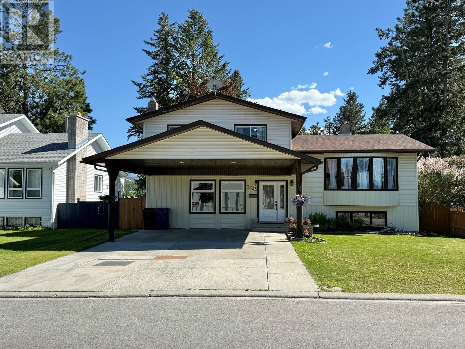 Property at 3233 7Th Street S image 1