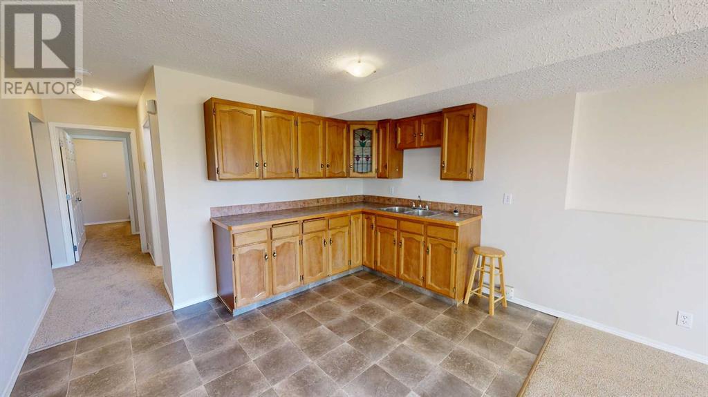 170 Peigan Court W, Lethbridge, Alberta  T1K 7N2 - Photo 17 - A2222273
