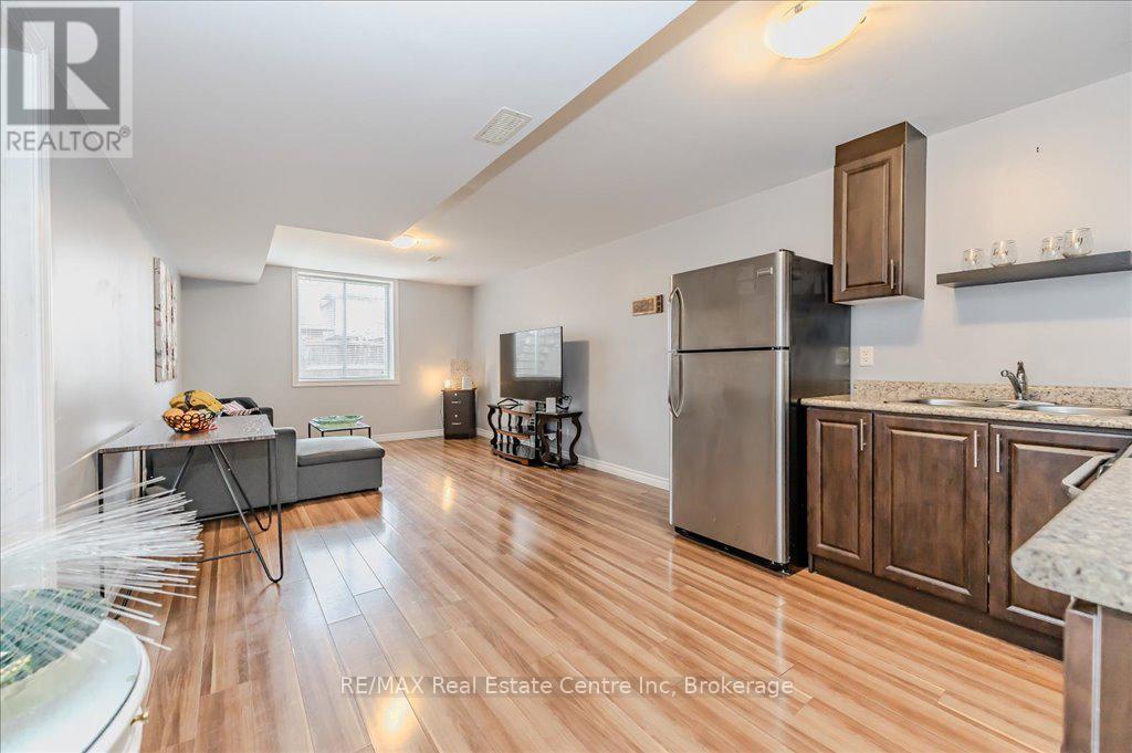 86 Davis Street, Guelph, Ontario  N1E 0G2 - Photo 18 - X12200240