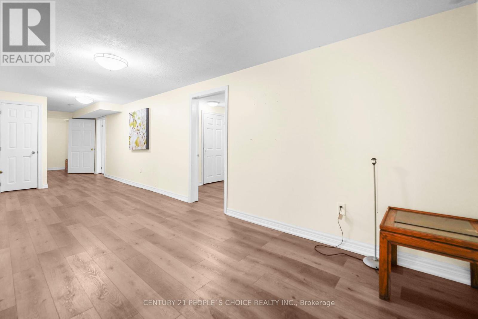 3640 Aberdeen Street, Niagara Falls, Ontario  L2G 7X4 - Photo 10 - X12200178