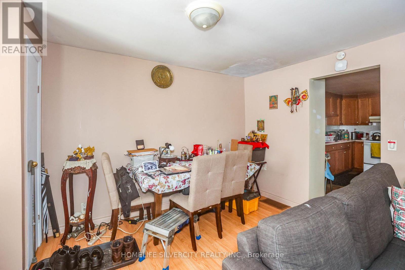 5537 Montrose Road, Niagara Falls (Ascot), Ontario  L2H 1K9 - Photo 4 - X12200192