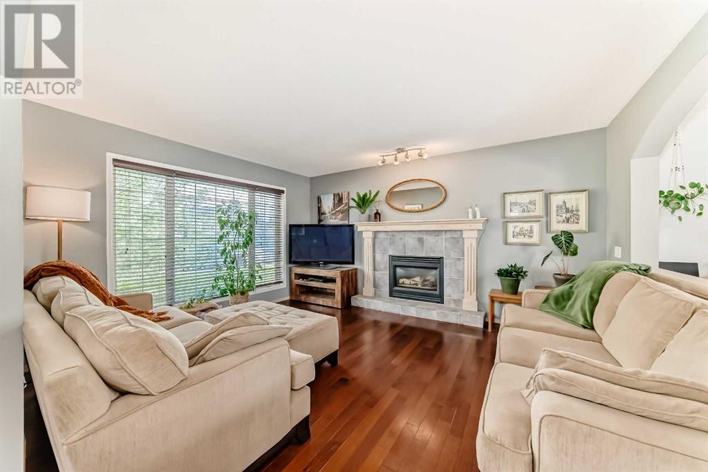Property at 8912 Scurfield Drive NW image 4