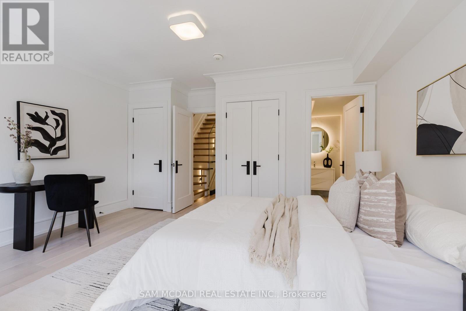 129 Beaconsfield Avenue, Toronto, Ontario  M6J 3J5 - Photo 17 - C12059549