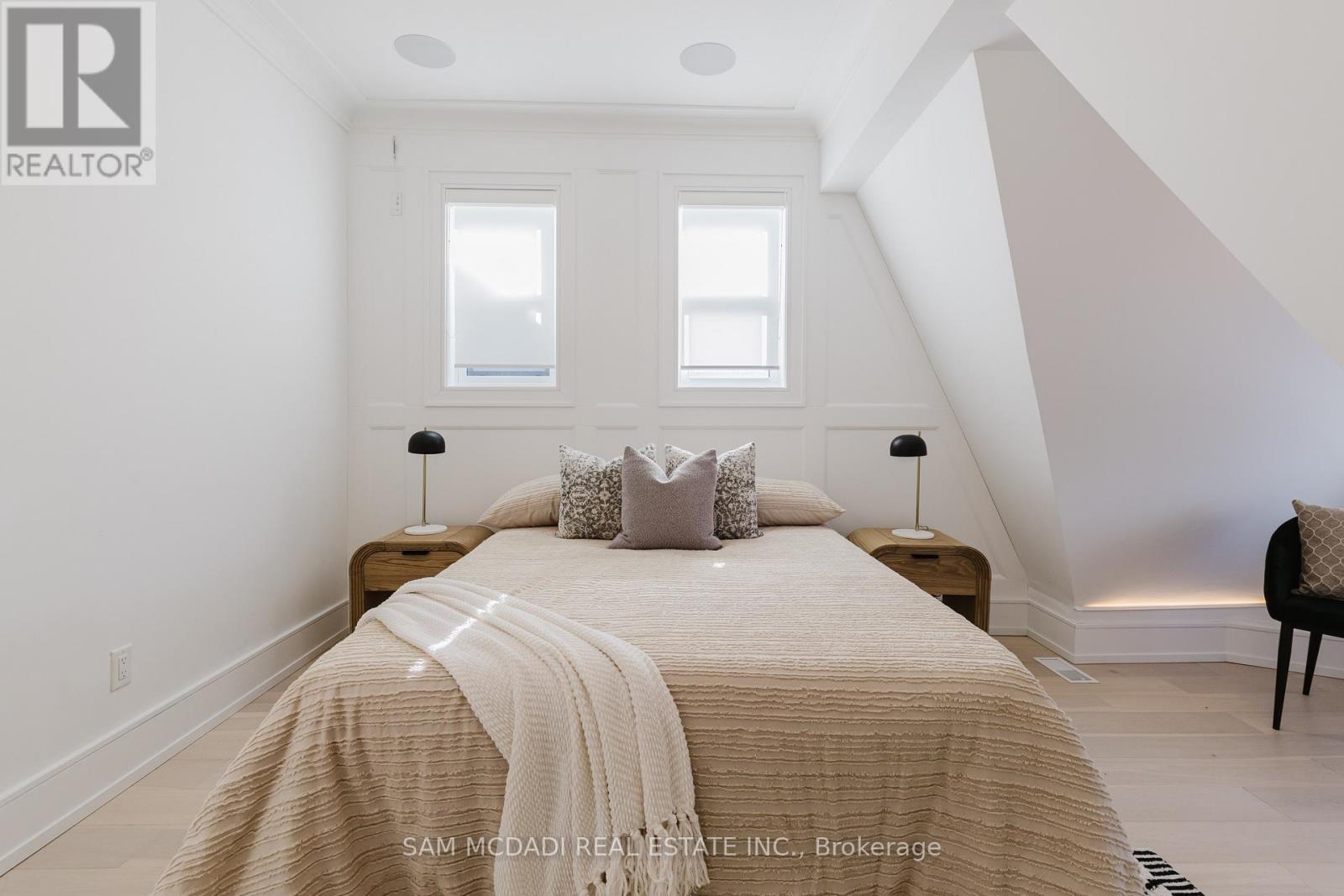 129 Beaconsfield Avenue, Toronto, Ontario  M6J 3J5 - Photo 31 - C12059549