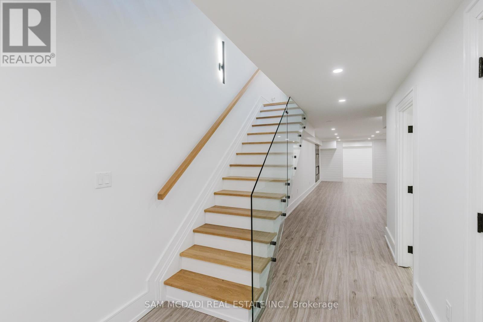 129 Beaconsfield Avenue, Toronto, Ontario  M6J 3J5 - Photo 41 - C12059549