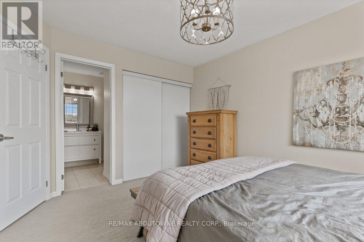 769 Shortreed Crescent, Milton, Ontario  L9T 0E8 - Photo 32 - W12198973