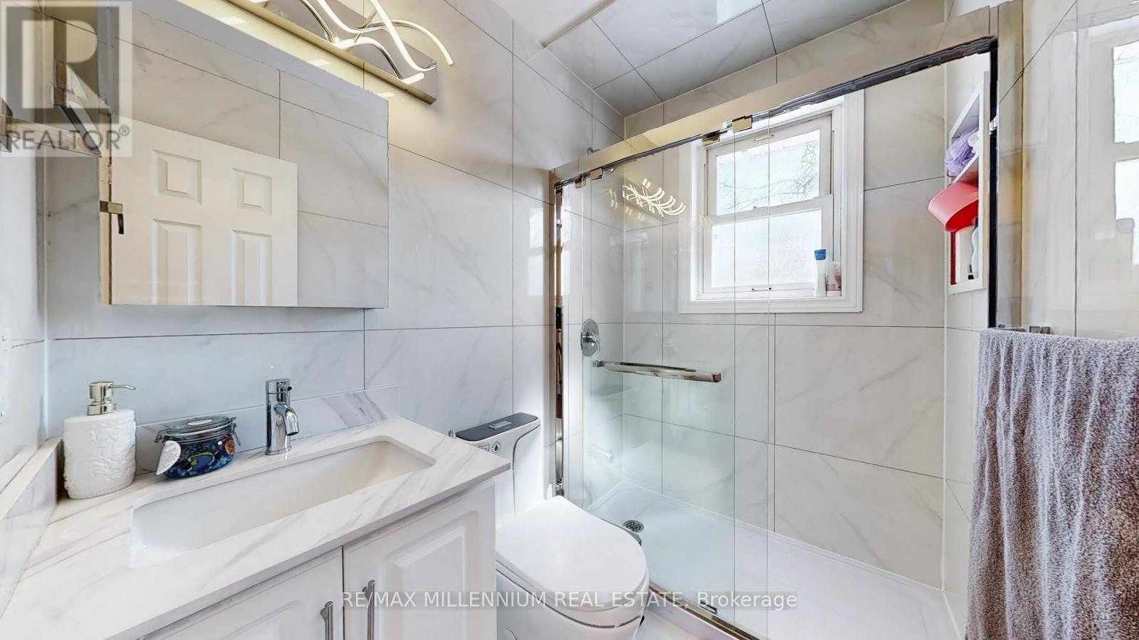 341 Moore Park Avenue, Toronto (Newtonbrook West), Ontario  M2R 2R5 - Photo 20 - C12119356