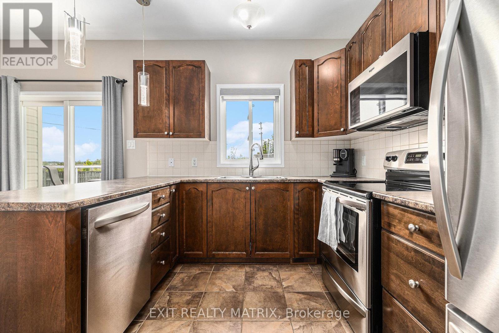 252 Opale Street, Clarence-Rockland, Ontario  K4K 0G2 - Photo 15 - X12200326