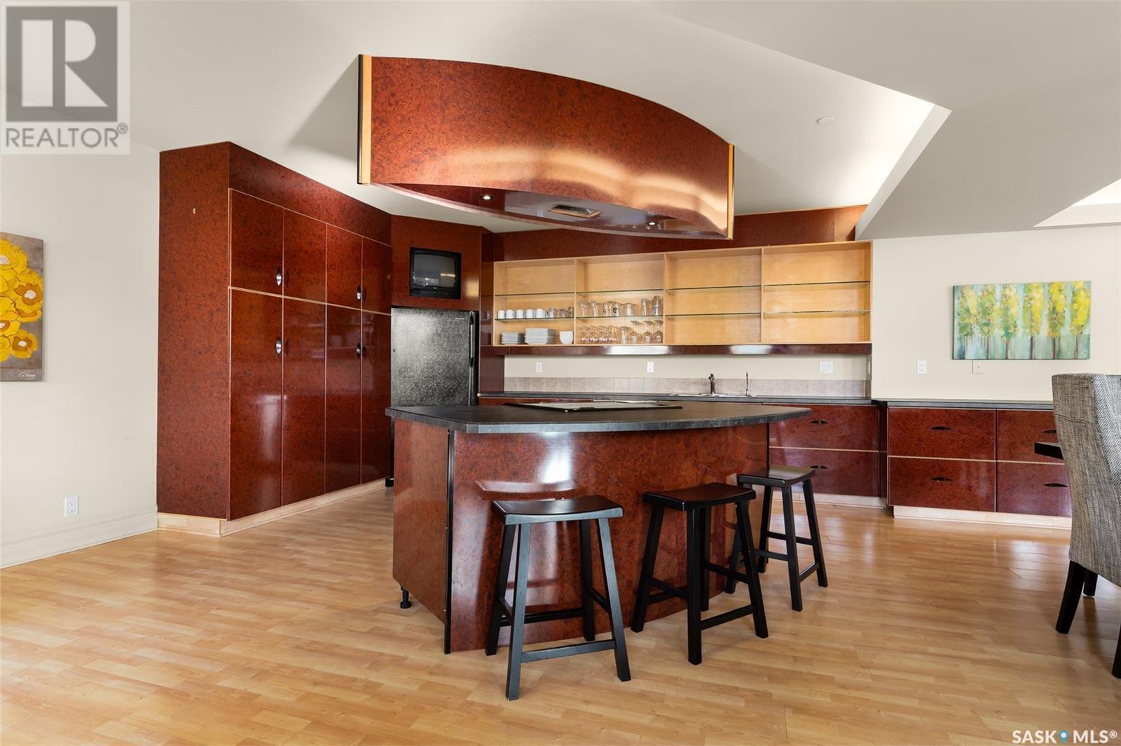 Property at 300 1821 Scarth STREET image 2