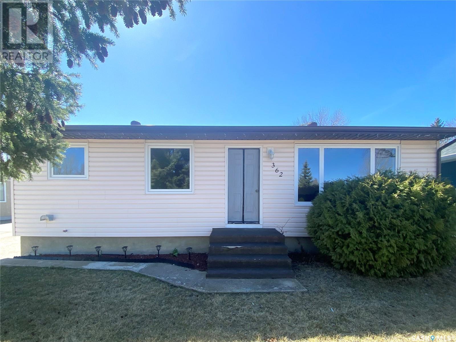 Property at 362 Powell CRESCENT image 1