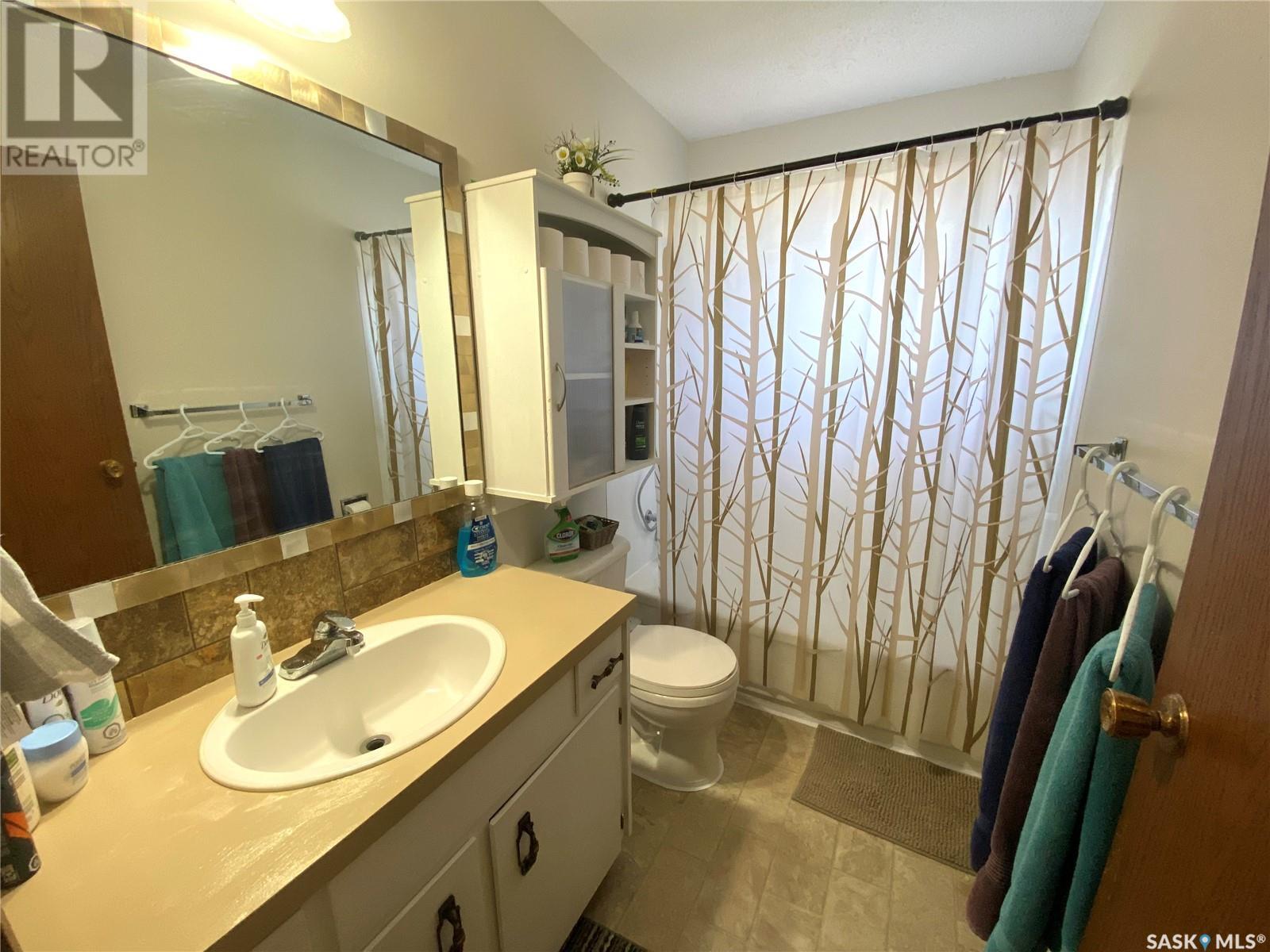 362 Powell Crescent, Swift Current, Saskatchewan  S9H 4L7 - Photo 10 - SK008425