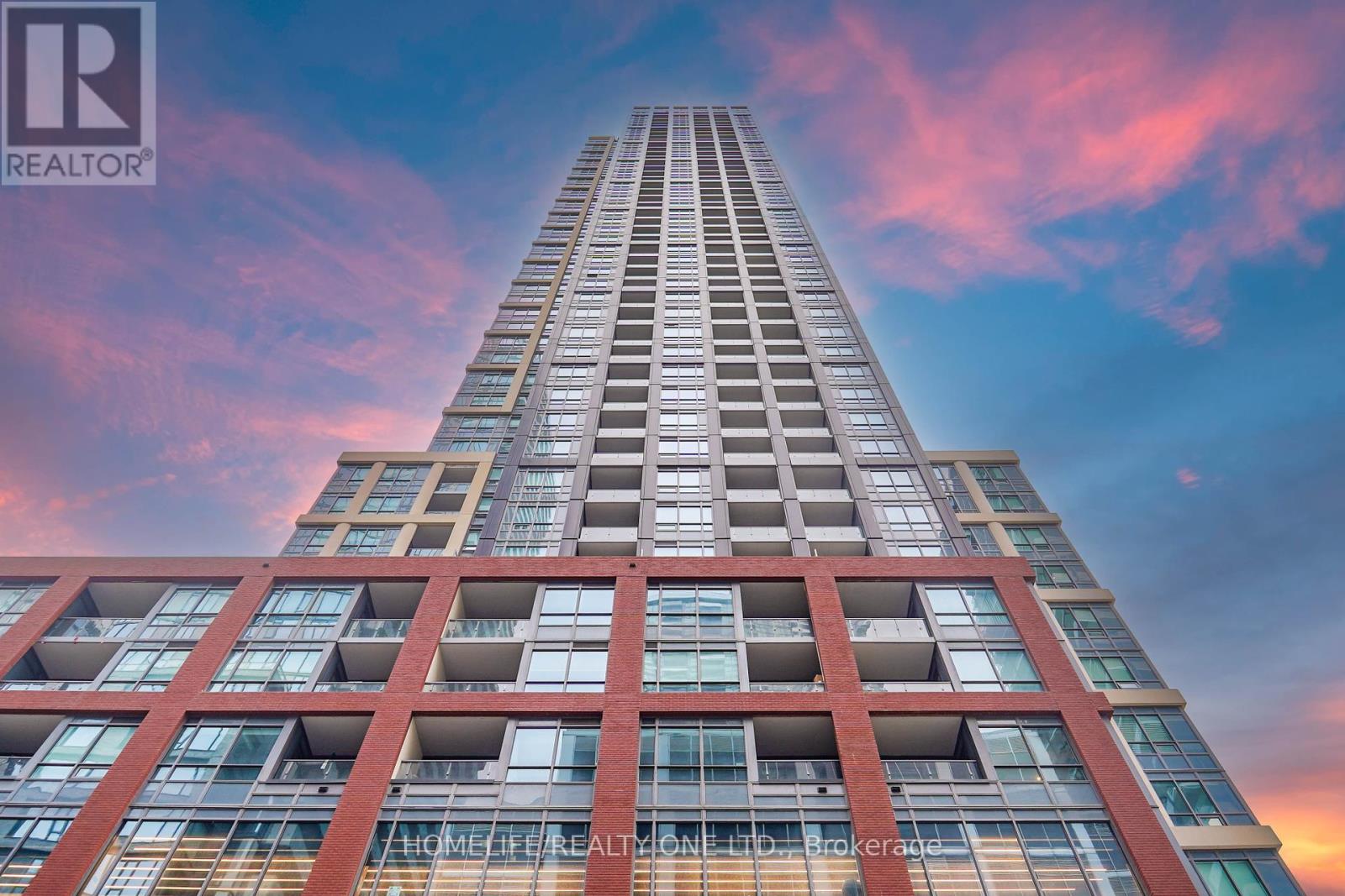 4803 - 108 Peter Street, Toronto (Waterfront Communities), Ontario  M5V 2G7 - Photo 2 - C12200270