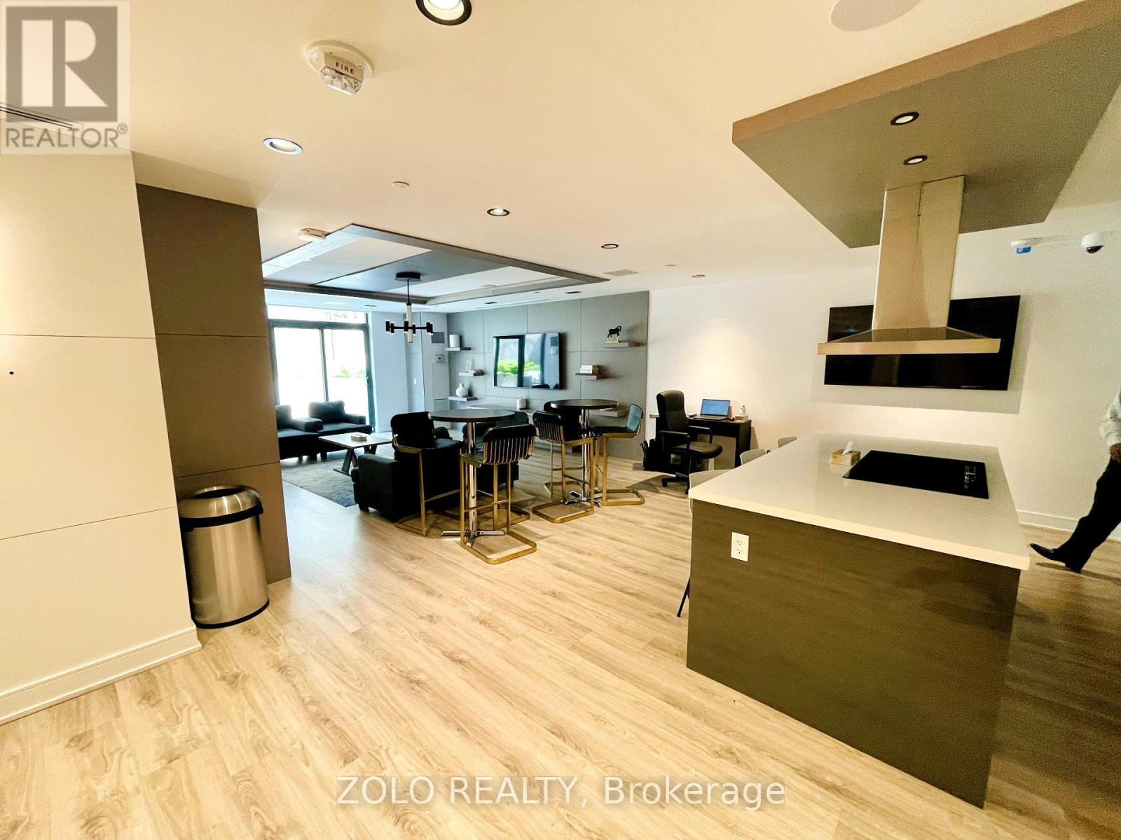 316 - 840 St Clair Avenue W, Toronto, Ontario  M6C 0A4 - Photo 14 - C12200331