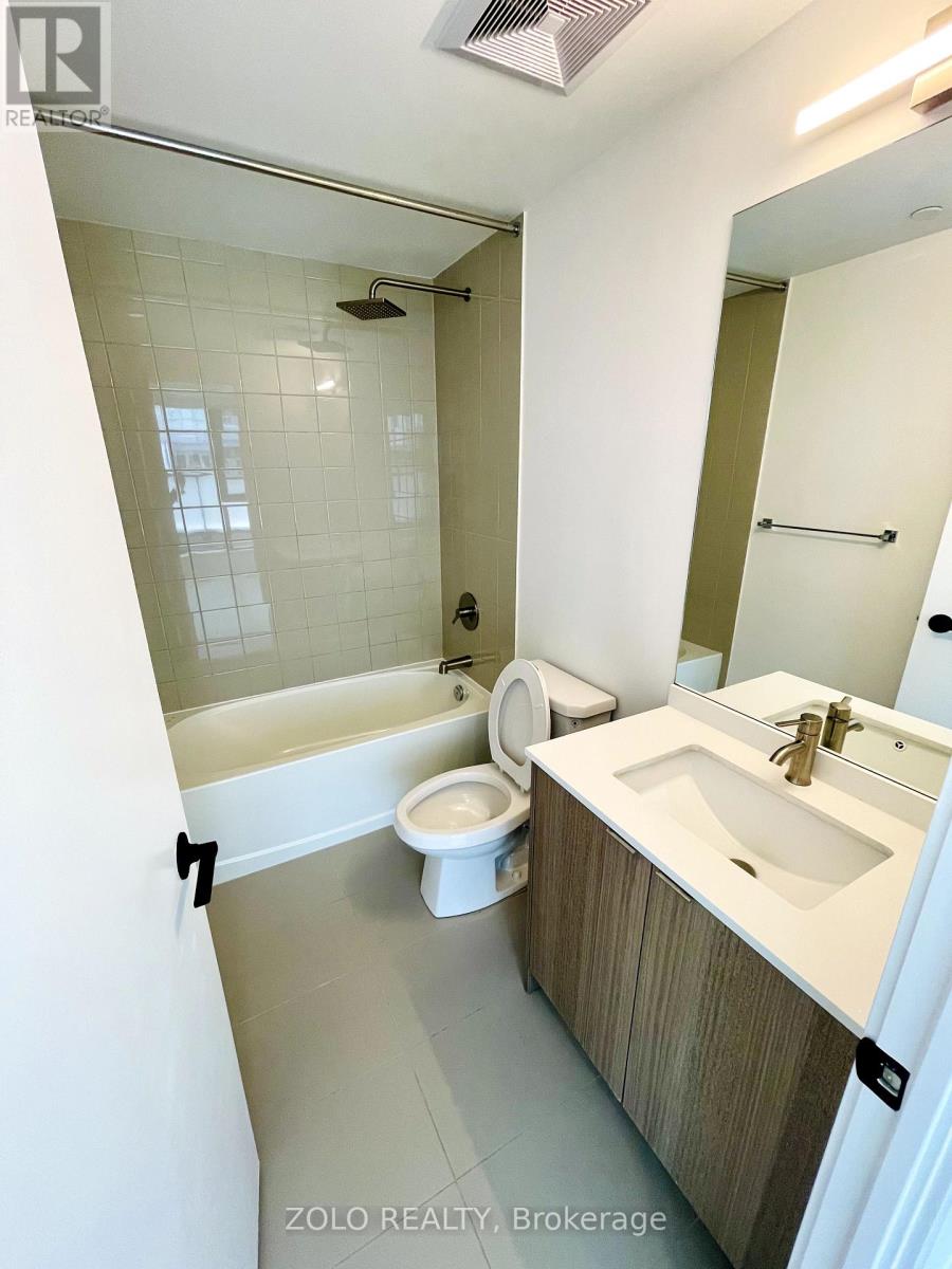 316 - 840 St Clair Avenue W, Toronto, Ontario  M6C 0A4 - Photo 5 - C12200331