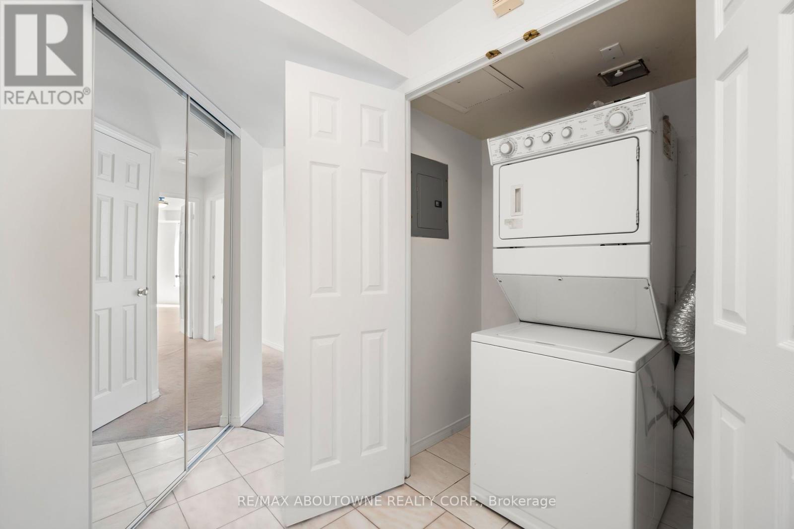 805 - 887 Bay Street, Toronto, Ontario  M5S 3K4 - Photo 10 - C12200335