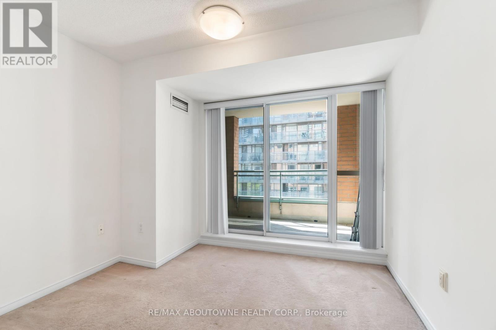 805 - 887 Bay Street, Toronto, Ontario  M5S 3K4 - Photo 14 - C12200335