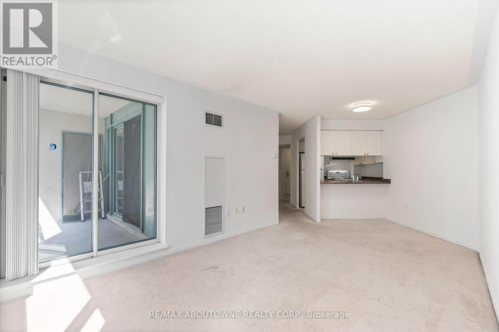 805 - 887 Bay Street, Toronto, Ontario  M5S 3K4 - Photo 3 - C12200335