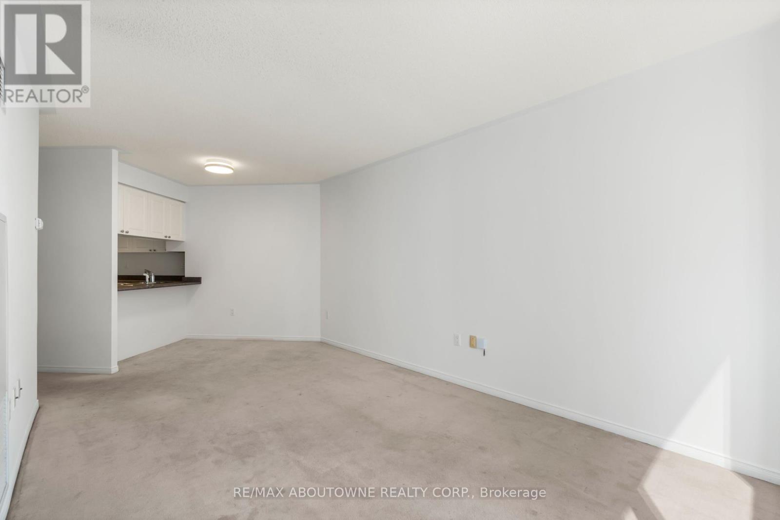 805 - 887 Bay Street, Toronto, Ontario  M5S 3K4 - Photo 4 - C12200335